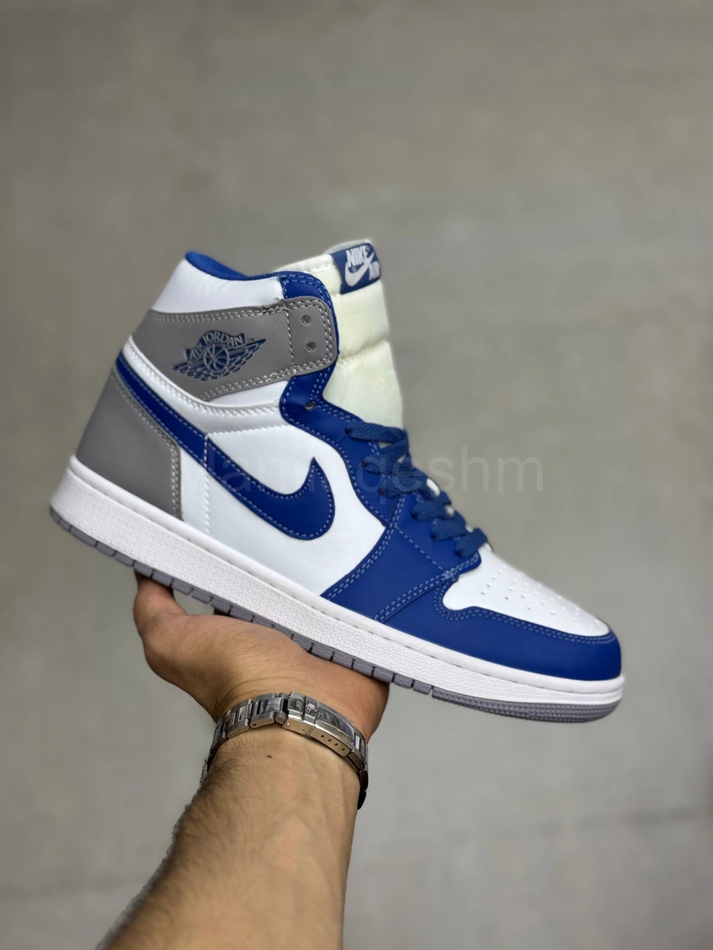 کفش جردن وان سفید آبی طوسی ساقدار Jordan 1 Retro High OG True Blue