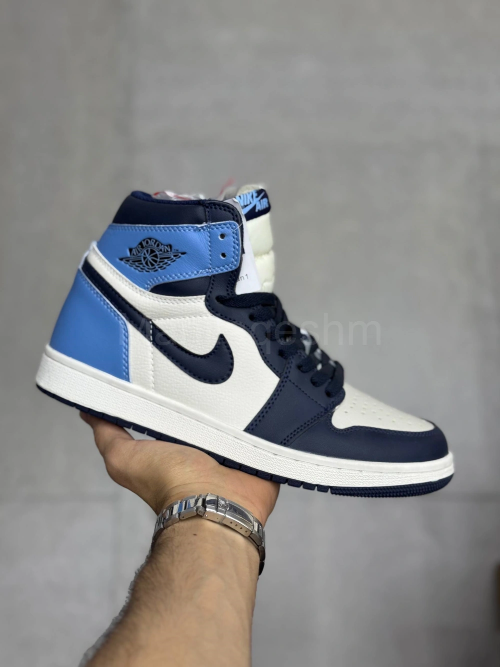 کفش جردن وان سفید آبی تیره ساقدار Jordan 1 Retro High Obsidian