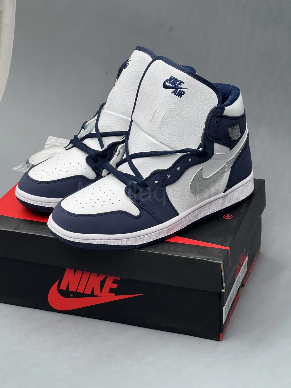 کفش جردن وان سفید سرمه‌ای ساقدار Jordan 1 High JP Midnight Navy