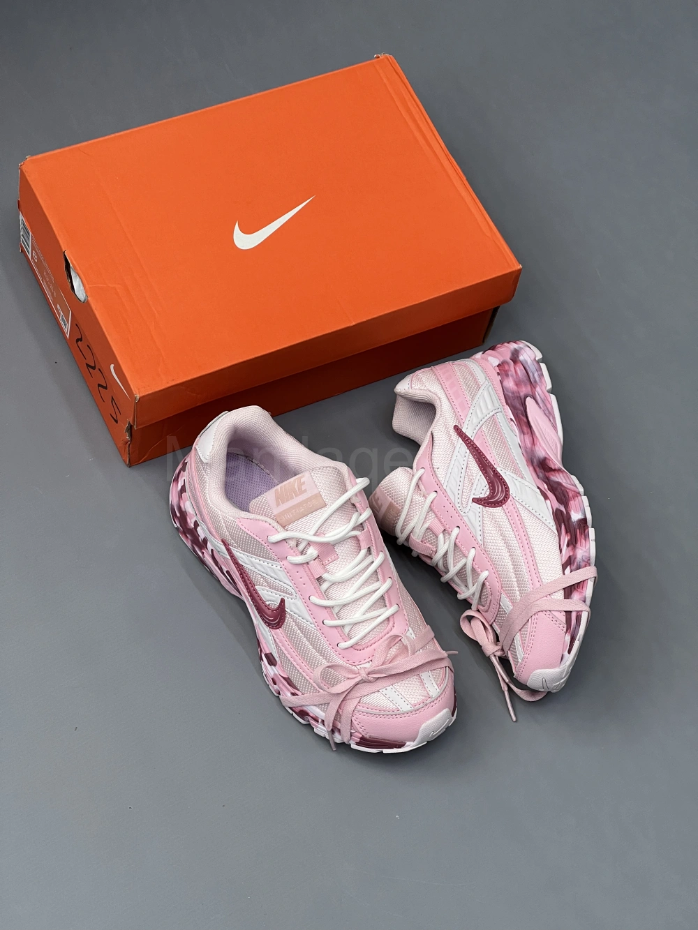 کفش نایک اینیشیتور صورتی کاستوم Nike Initiator