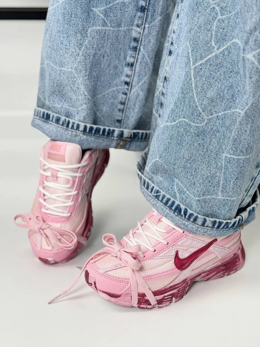 کفش نایک اینیشیتور صورتی کاستوم Nike Initiator