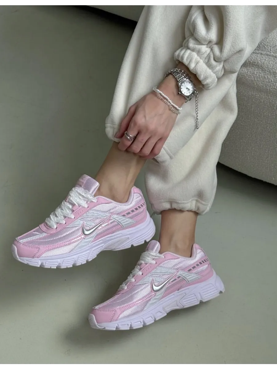 کفش نایک اینیشیتور صورتی سفید Nike Initiator