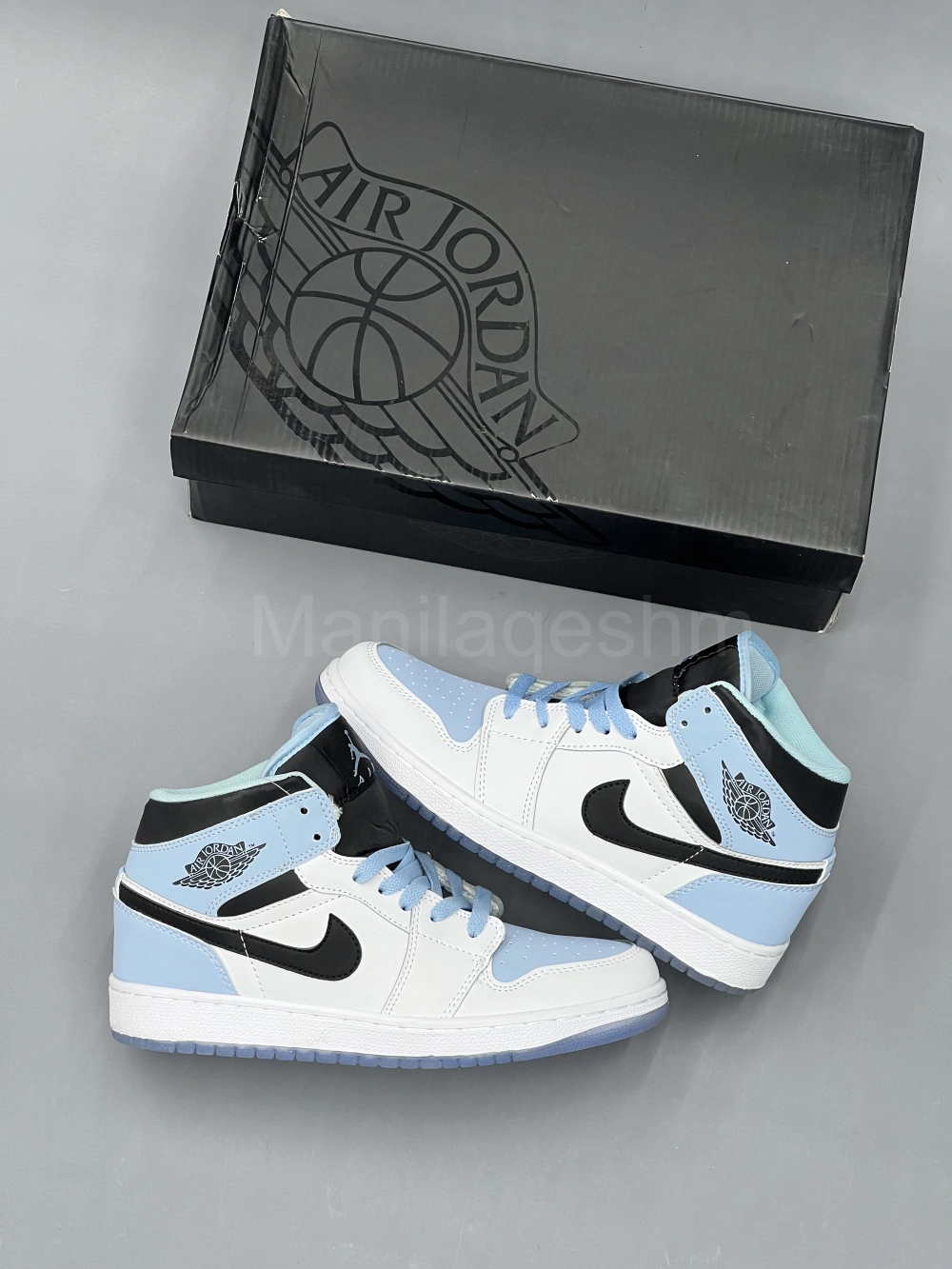 کفش نایک جردن وان ساقدار آبی یخی Jordan 1 Mid SE Ice Blue