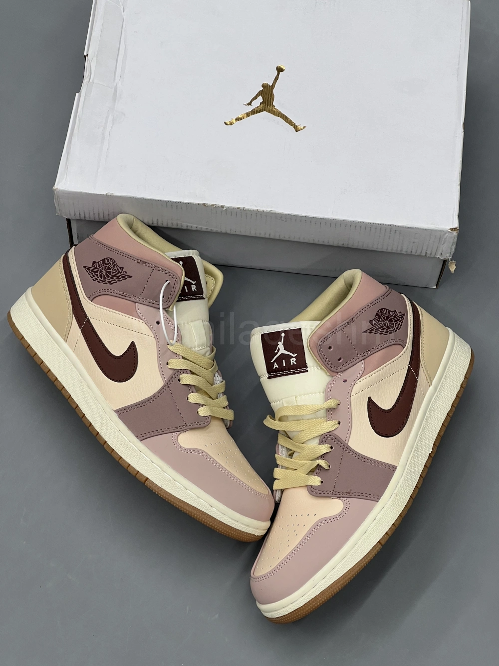 کفش نایک جردن وان ساقدار کالباسی Jordan 1 Mid Dark Pony Smoky