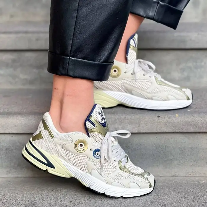 کتونی آدیداس آستیر adidas Astir