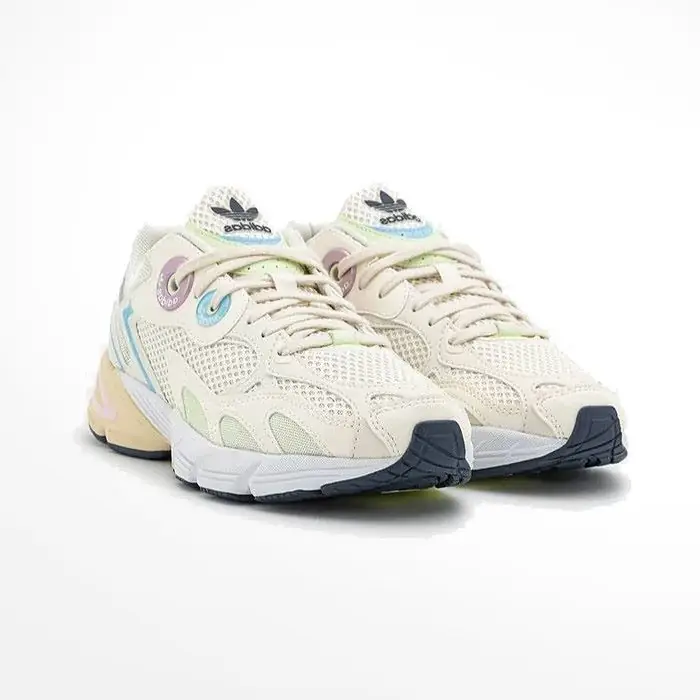 کتونی آدیداس آستیر adidas Astir