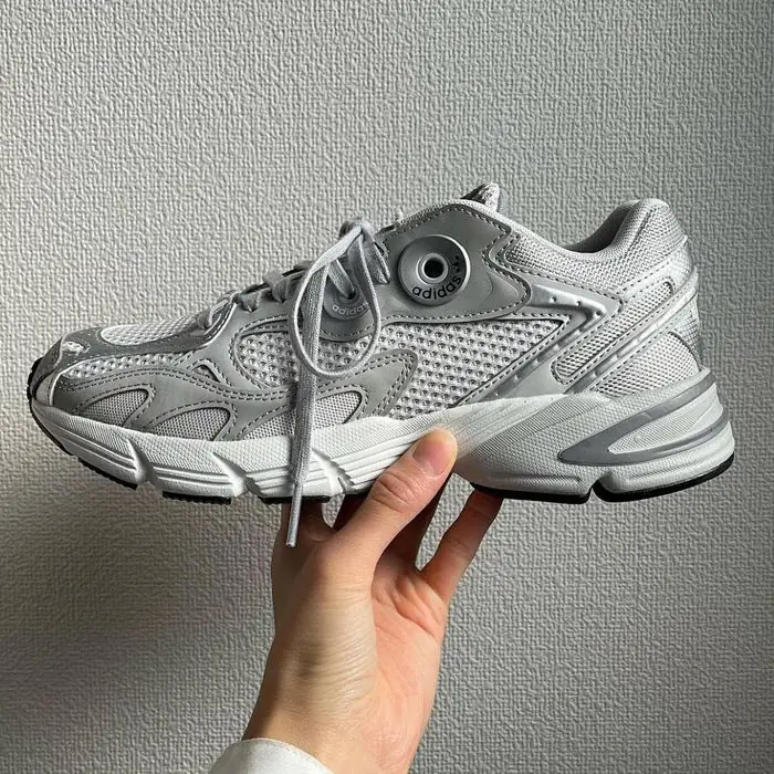کتونی آدیداس آستیر adidas Astir