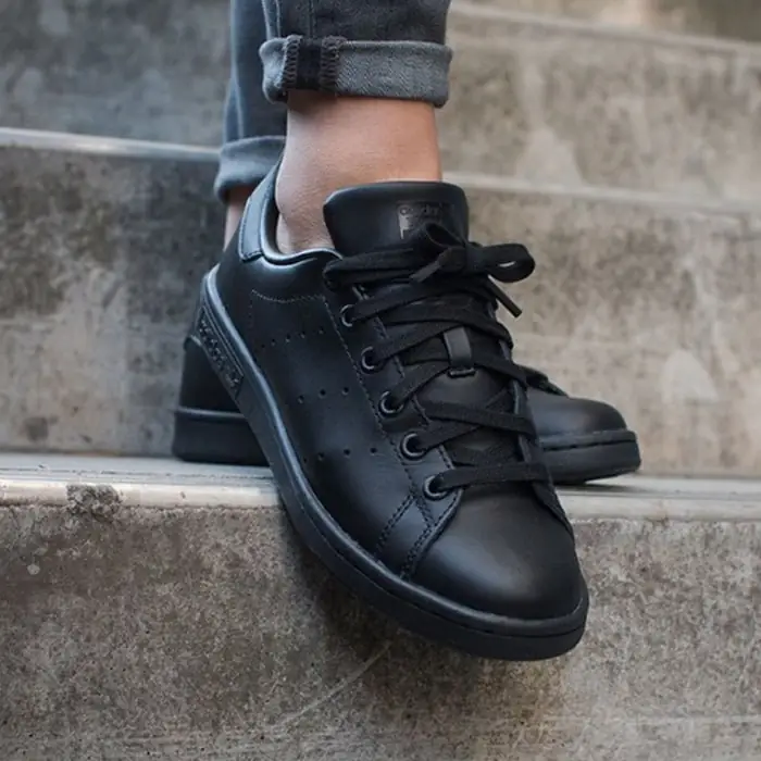کتانی آدیداس استن اسمیت مشکی Adidas Stansmith