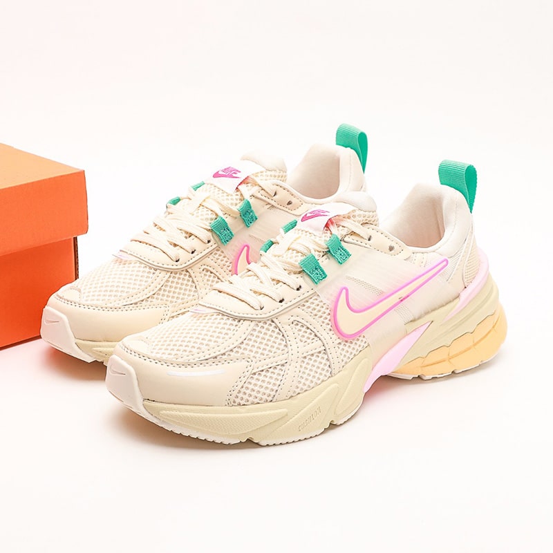 کتونی نایک وی تو کی ران کرمی NIKE V2K RUN