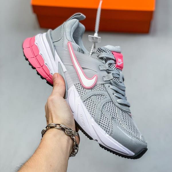 کتونی نایک وی تو کی ران طوسی NIKE V2K RUN