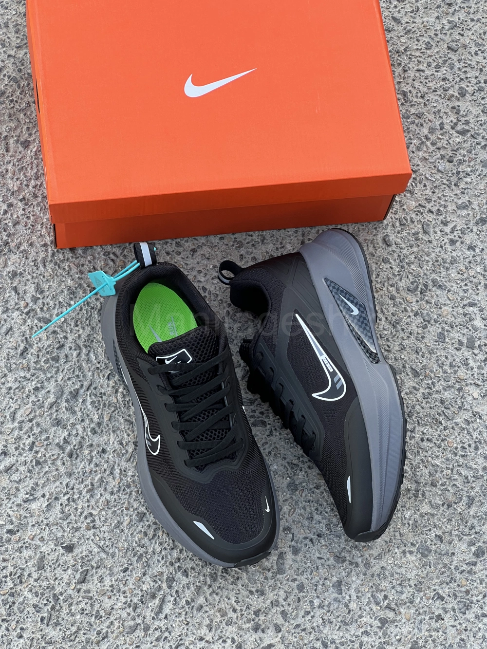 کفش نایک ایر مکس زوم وین فلو مشکی طوسی Nike Air Max Zoom Winflo