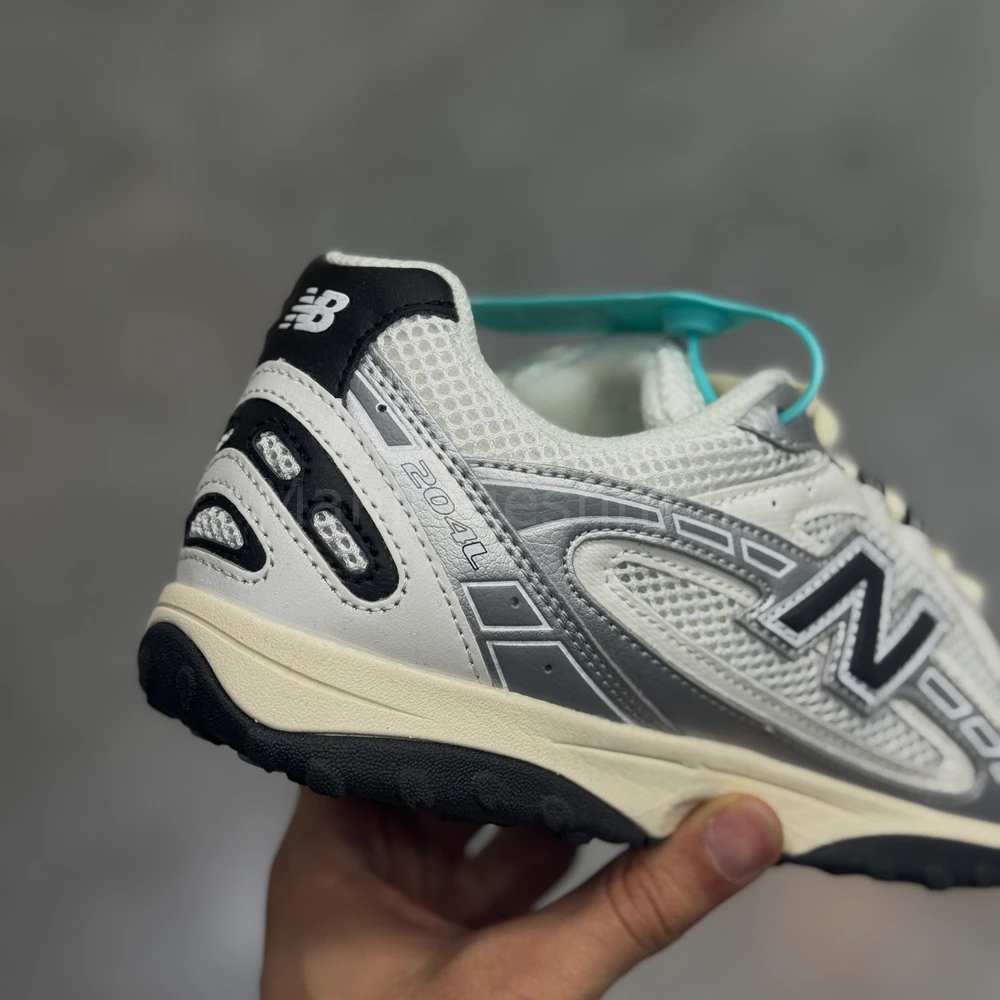 کتونی نیوبالانس 204L نقره ای مشکی New Balance