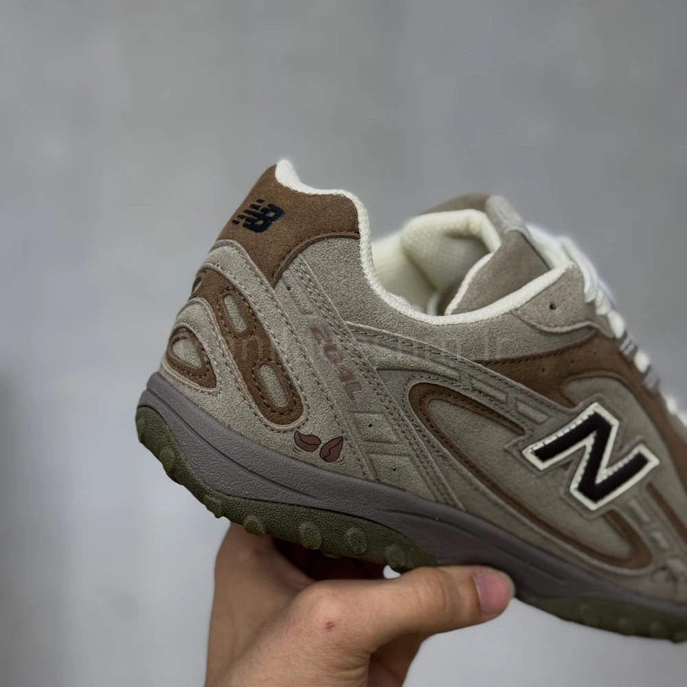 کتونی نیوبالانس 204L قهوه ای New Balance
