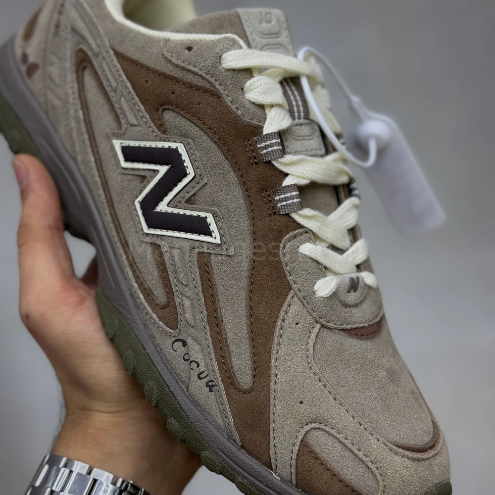 کتونی نیوبالانس 204L قهوه ای New Balance
