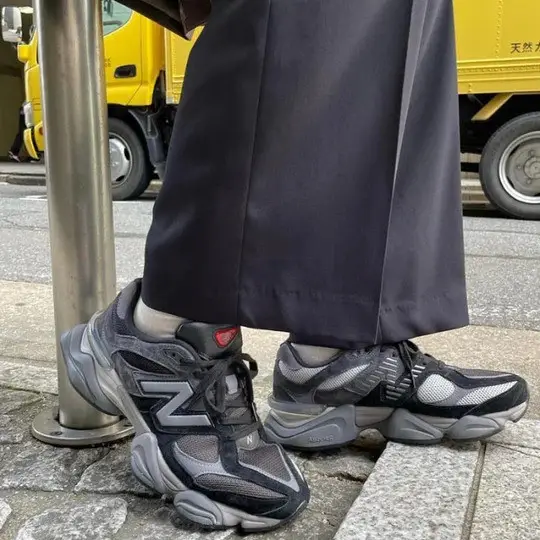 کتونی نیوبالانس 9060 مشکی New Balance