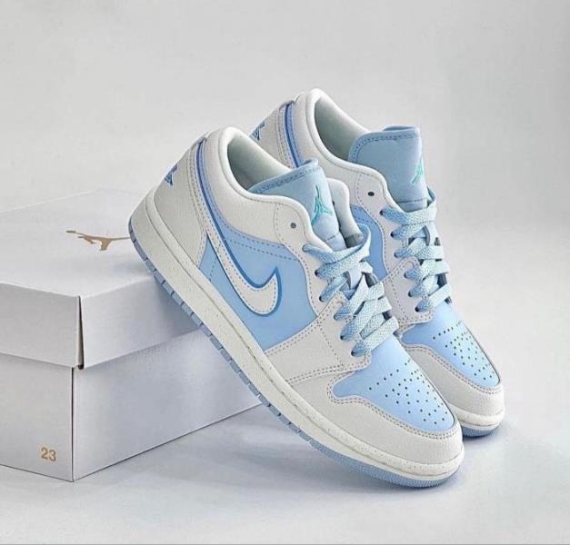 نایک جردن وان آبی یخی Jordan 1 Low SE Reverse Ice Blue