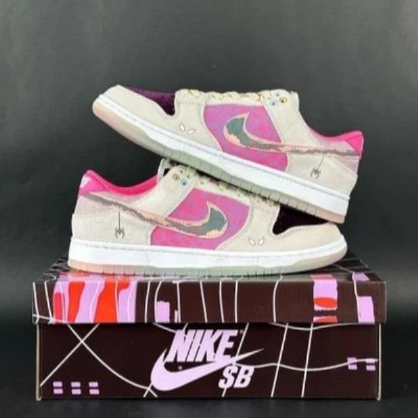 نایک اس بی دانک اسپایدر NIKE SB DUNK LOW SPIDER GWEN
