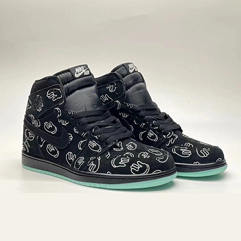 نایک جردن وان رترو کاز مشکی Jordan 1 Retro Kaws Black