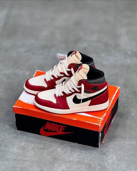 کفش جردن وان ساقدار شیکاگو مشکی قرمز Jordan 1 High Chicago