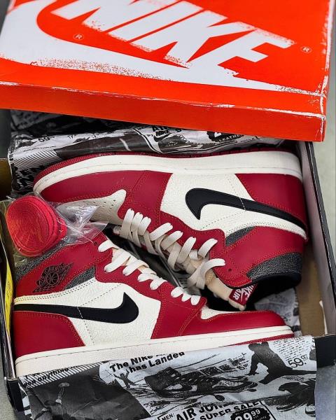 کفش جردن وان ساقدار شیکاگو مشکی قرمز Jordan 1 High Chicago