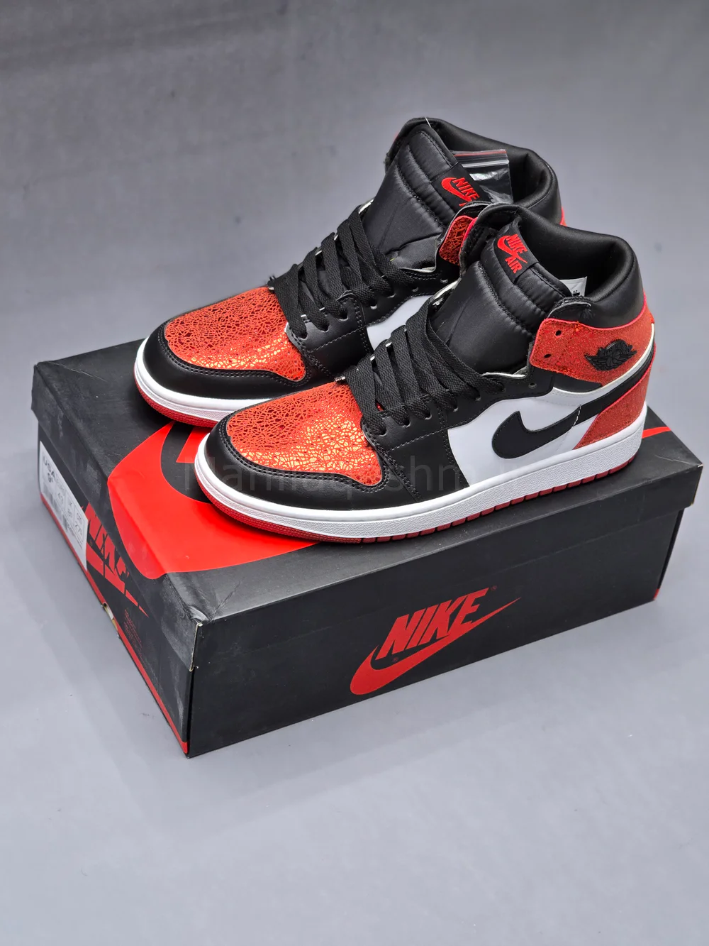 کفش جردن ساقدار قرمز Jordan 1 Ruby