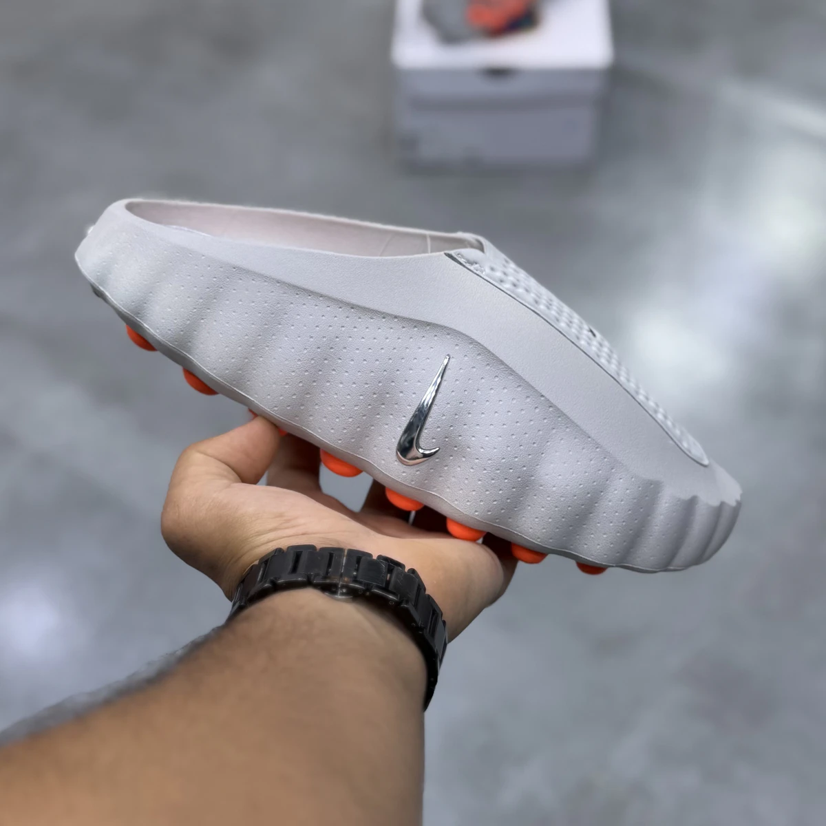 دمپایی نایک مایند طوسی روشن Nike Mind