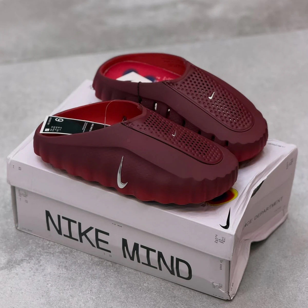 دمپایی نایک مایند قرمز Nike Mind