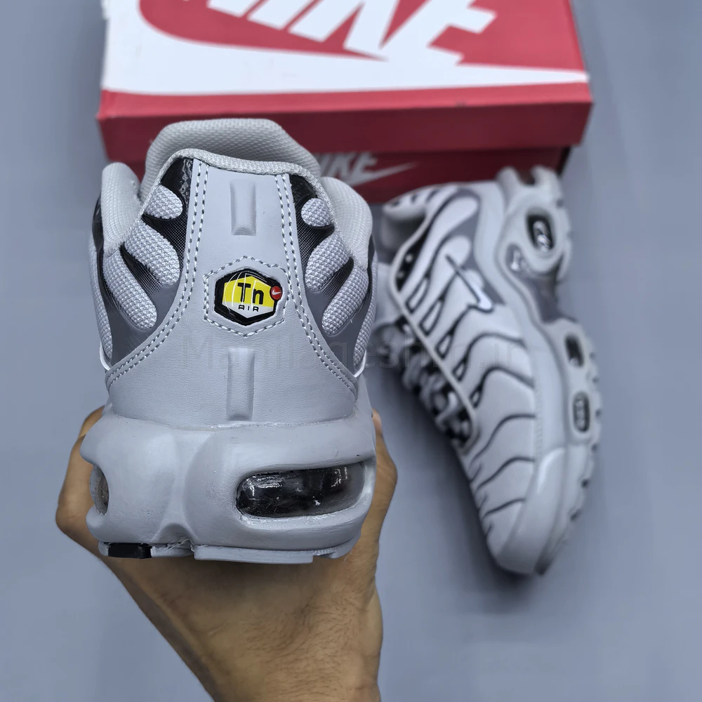 کفش نایک ایر مکس تی‌ان طوسی Nike Air Max TN Plus