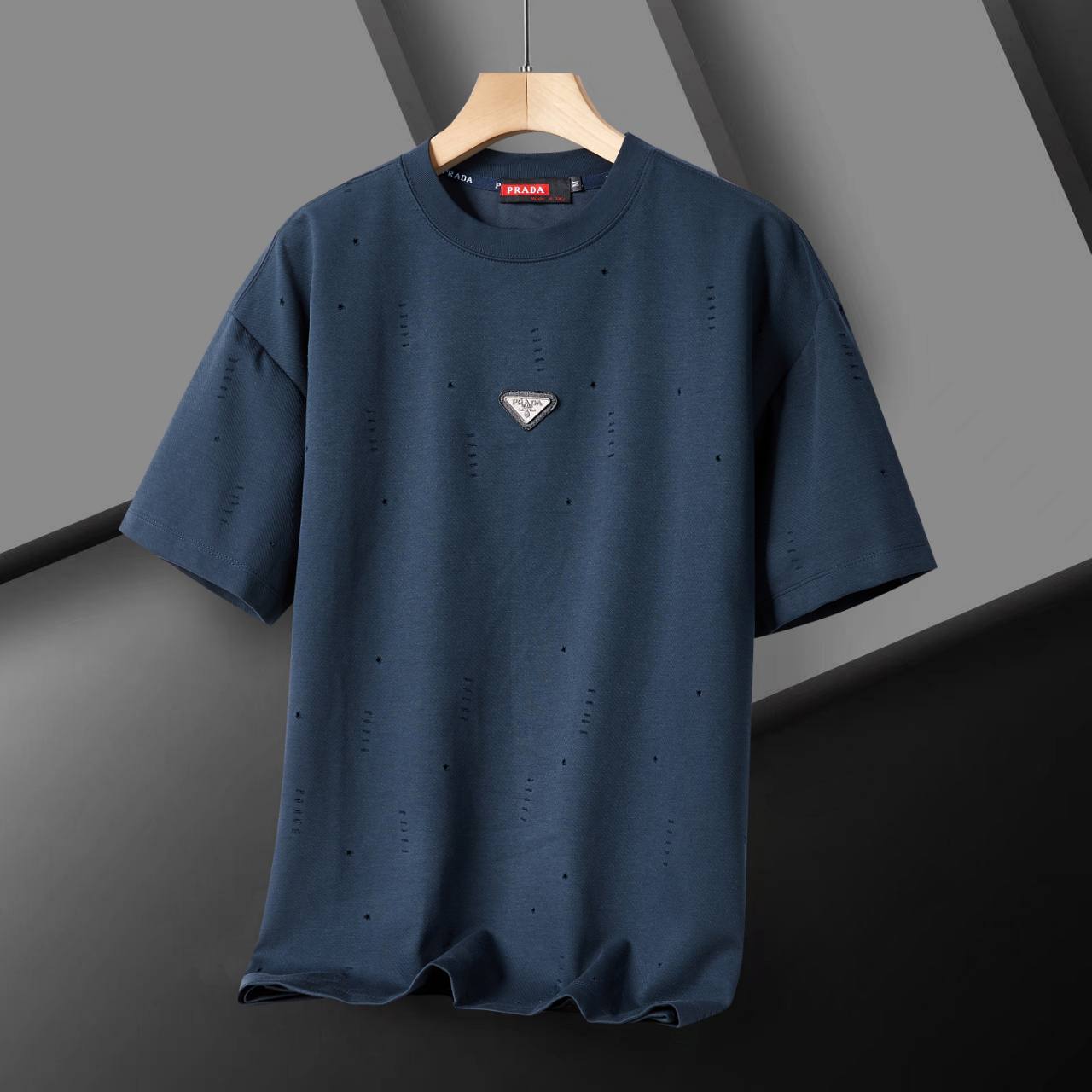 تیشرت یقه گرد prada کد 10489