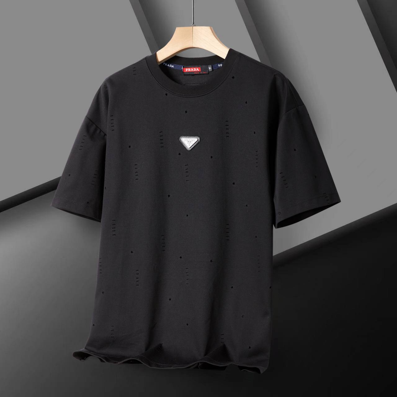 تیشرت یقه گرد prada کد 10489