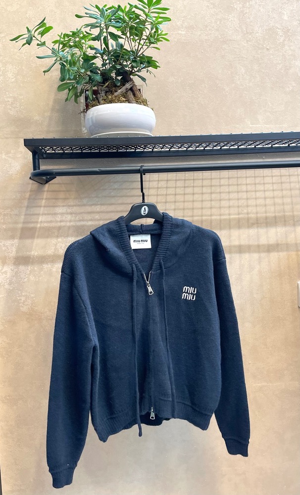 سویشرت بافت میو میو 01