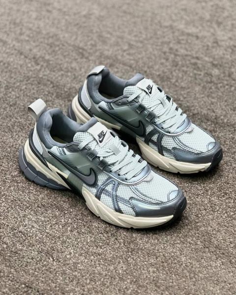  نایک وی تو کی ران Nike v2k run کد 11521